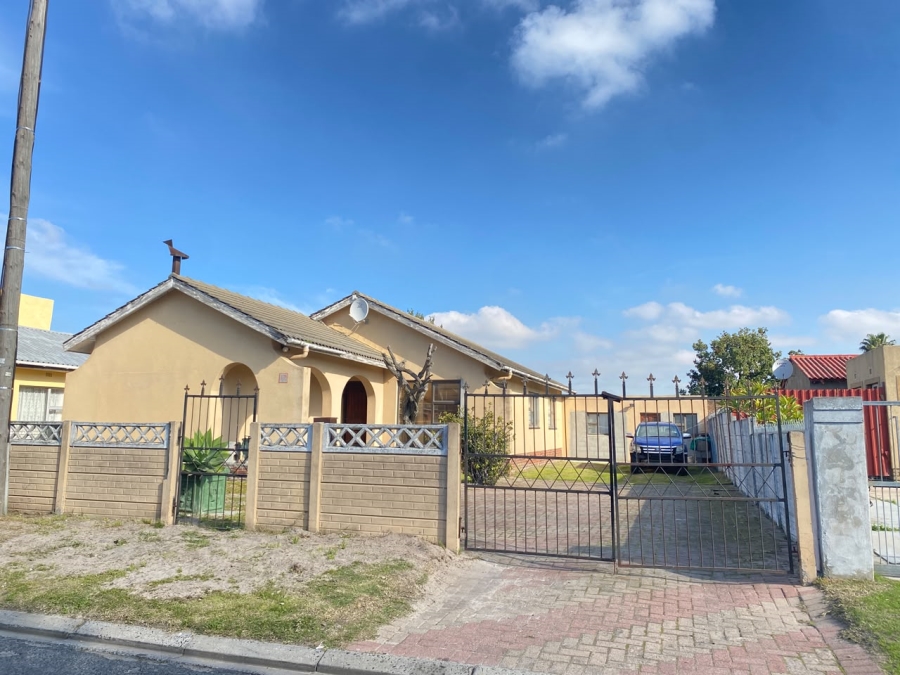 3 Bedroom Property for Sale in Gaylee Western Cape